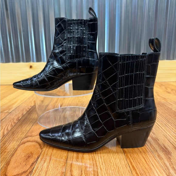 J Crew Black Leather Croc-Embossed Pull-on Ankle Boots - Picture 2 of 10